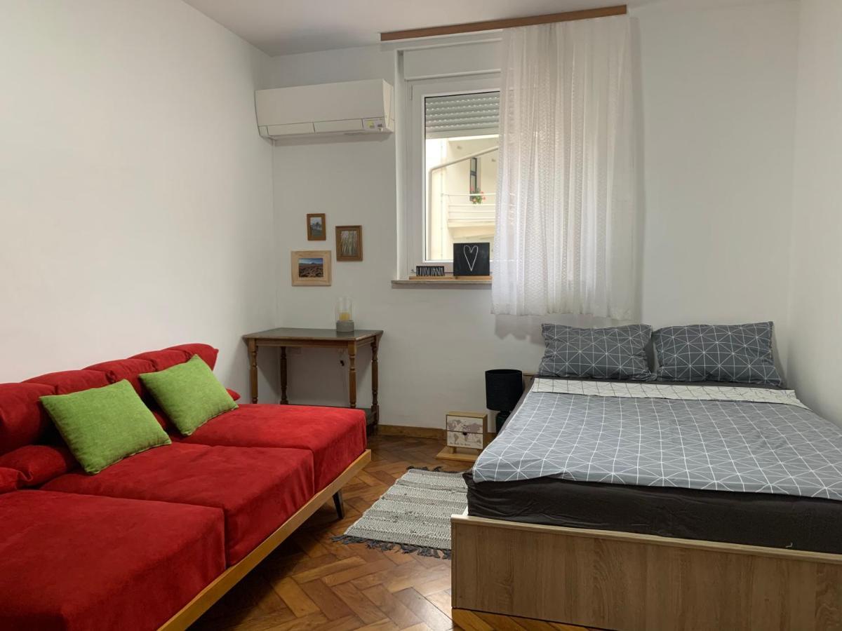 New Episode - Apartment With Private Parking Λιουμπλιάνα Εξωτερικό φωτογραφία